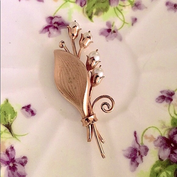 💐Vintage Brushed Gold & Flower Pearl Brooch💐 - Picture 6 of 6